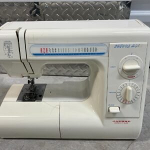 Janome Schoolmate S-3015 Sewing Machine w/ Cover the machine runs